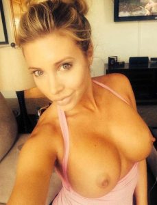 big-fake-boob-milf-selfie
