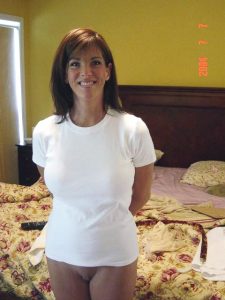 busty-slutty-milf-01