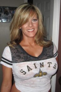 hot-blonde-busty-cougar